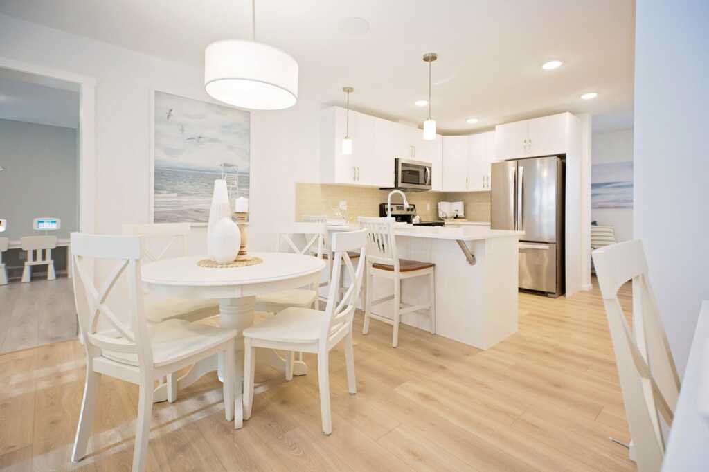 Dining Rm